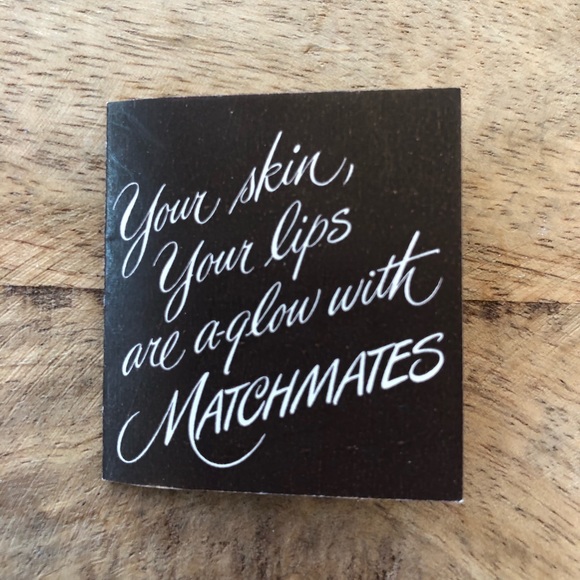 Two 1950’s vintage powders - one for your face and the other for your body! - Picture 4 of 16